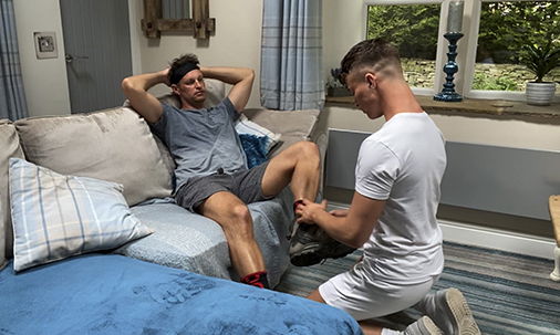 Foot Massage - FamilyDick