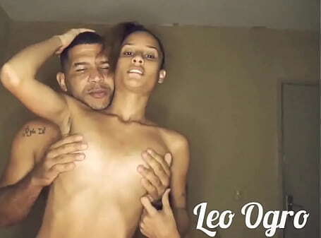 Sapat&atilde_o novinha v&iacute_deo Agatha Kent veio matar curiosidade.