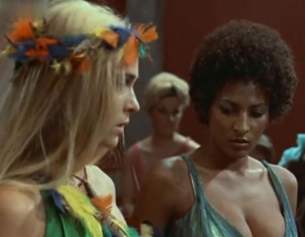 Margaret Markov,Marie Louise,Mary Count,Pam Grier in The Arena (1973)