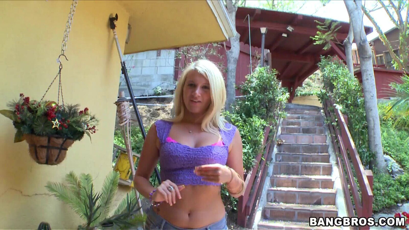 Balls deep pussy drilling makes horny Layla Price