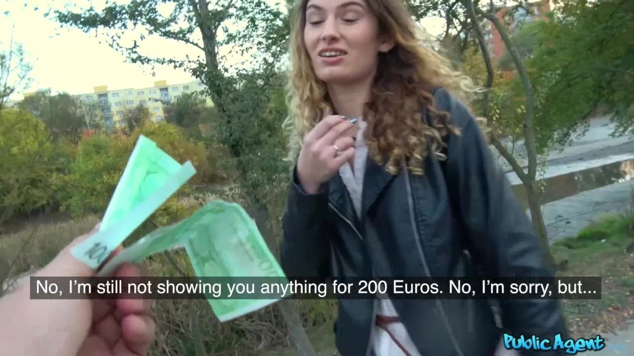 Amateur Candice Demellza gets fucked public