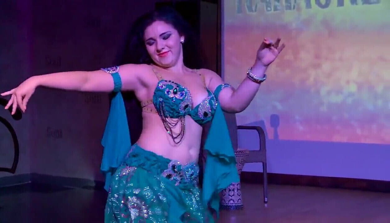 Smyshlyaeva Belly Dance