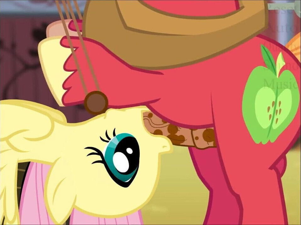 Flutter cheeks deepthroat