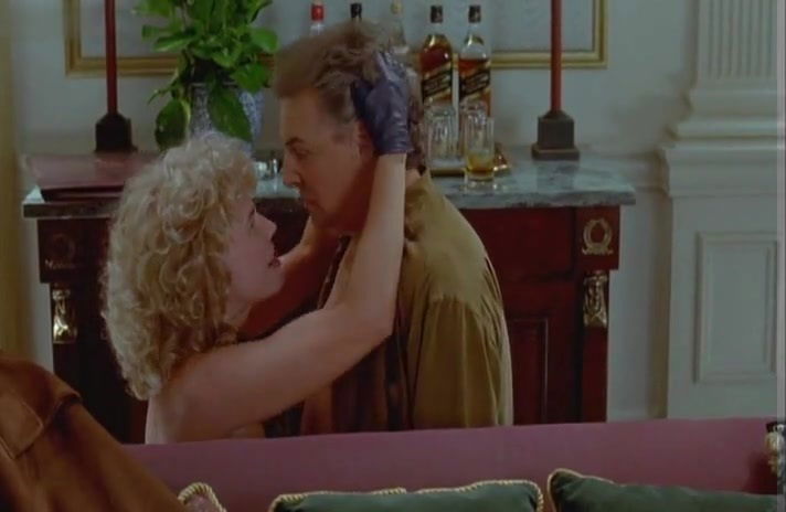 Linda Carlson,Clotilde Courau,Jacklynn Jill Evans in The Pickle (1993)