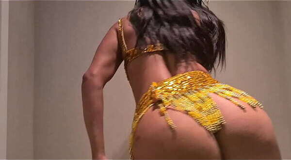 Bianca odalisca folia convidou vizinho casado para pular pica .pot&ecirc_ncia m&aacute_xima.