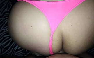 vecino folla toque queda