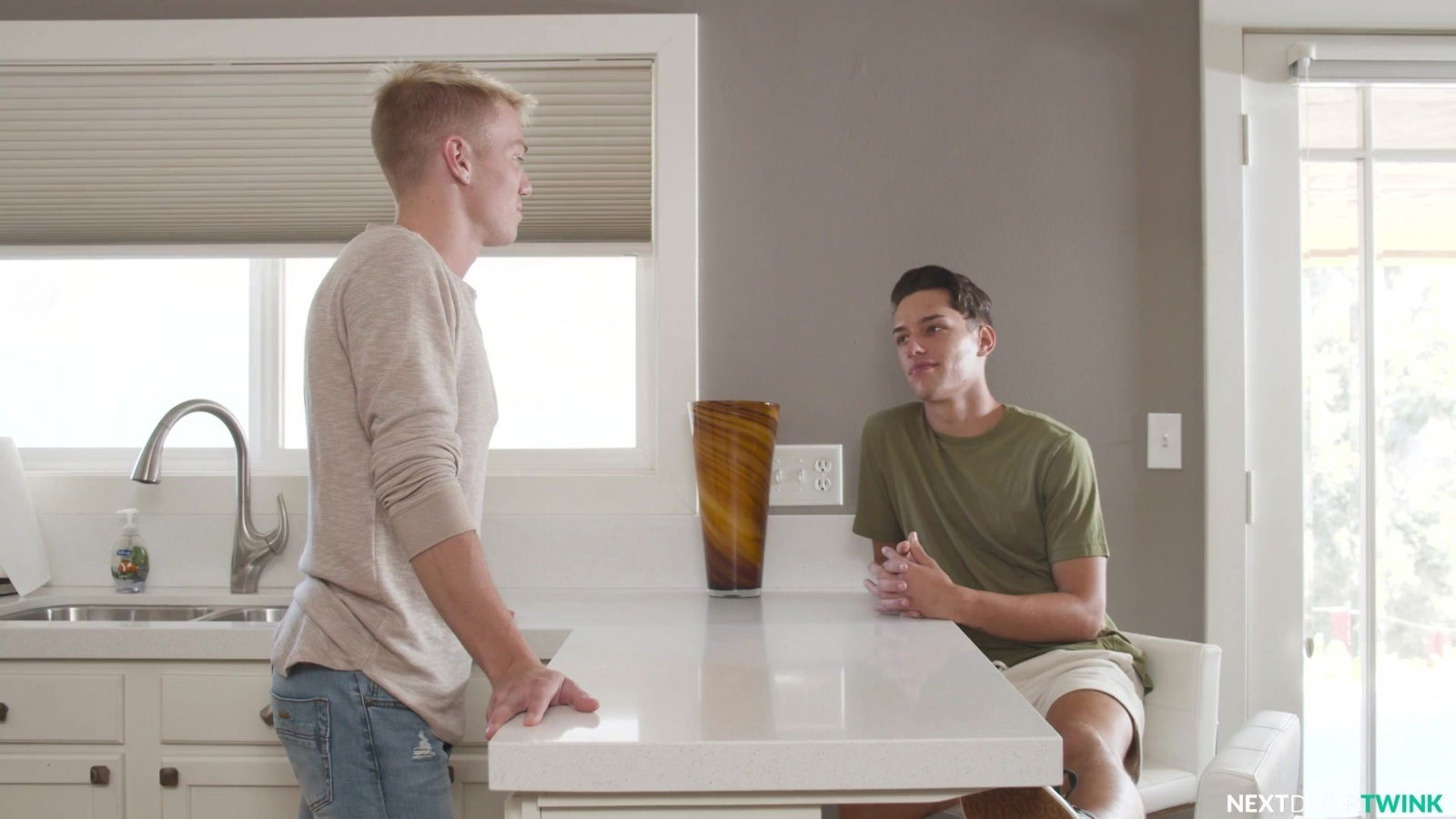 Cute twink neighbors Hayden Brier Kyle Brant hook