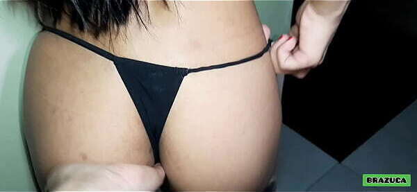 Vendedora shopping casada deixou marido dela trabalhando sozinho transar comigo encher buceta dela porra