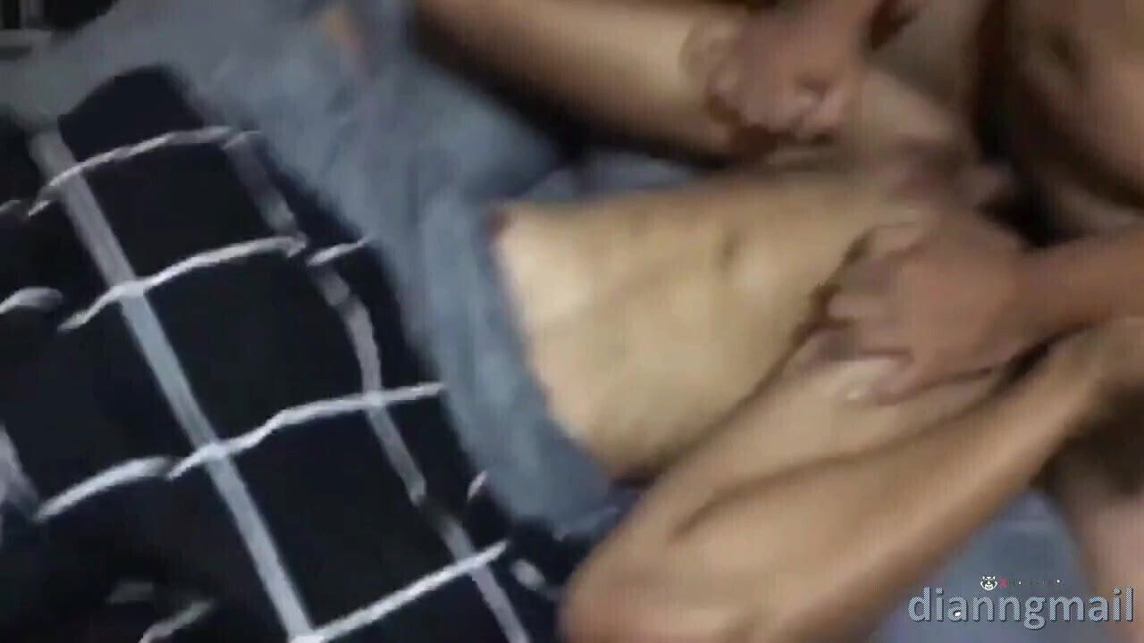 Nice Pussy Fuck with Girls Gangbang Threesome Play