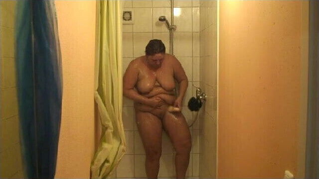 Shave shower