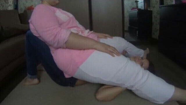 strong women skinny girl