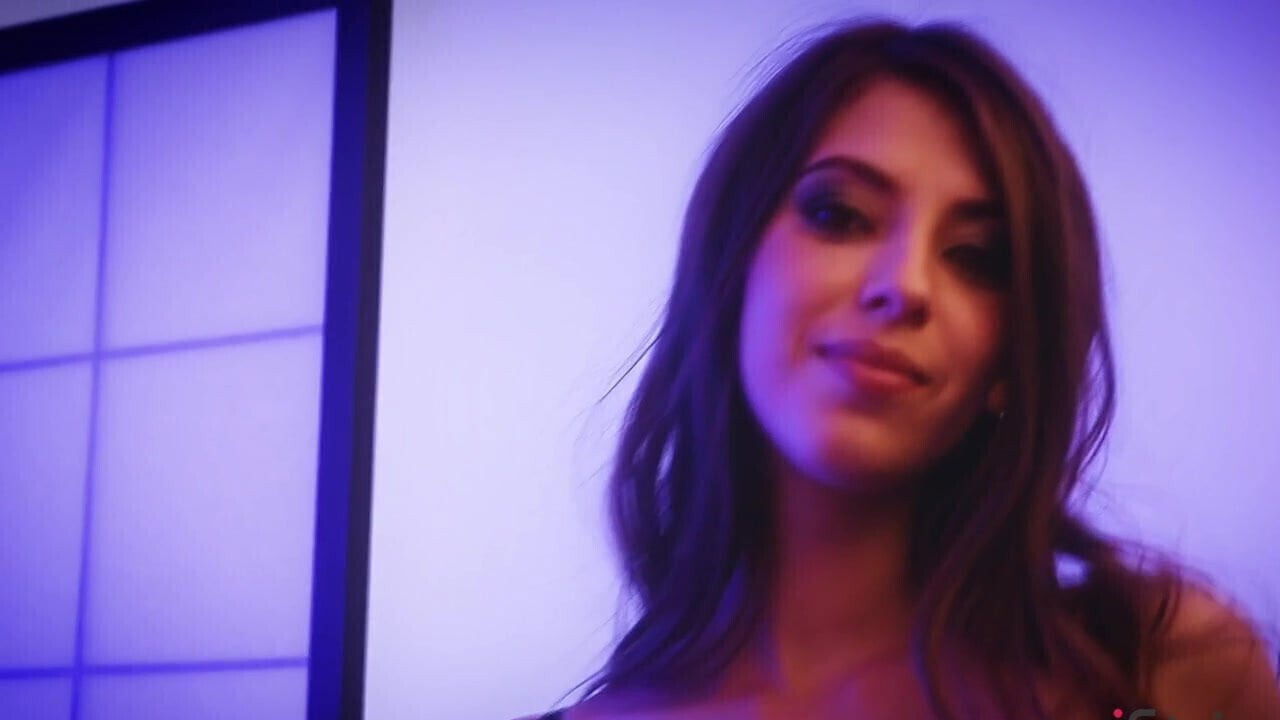 iStripper girl Avery posing camera