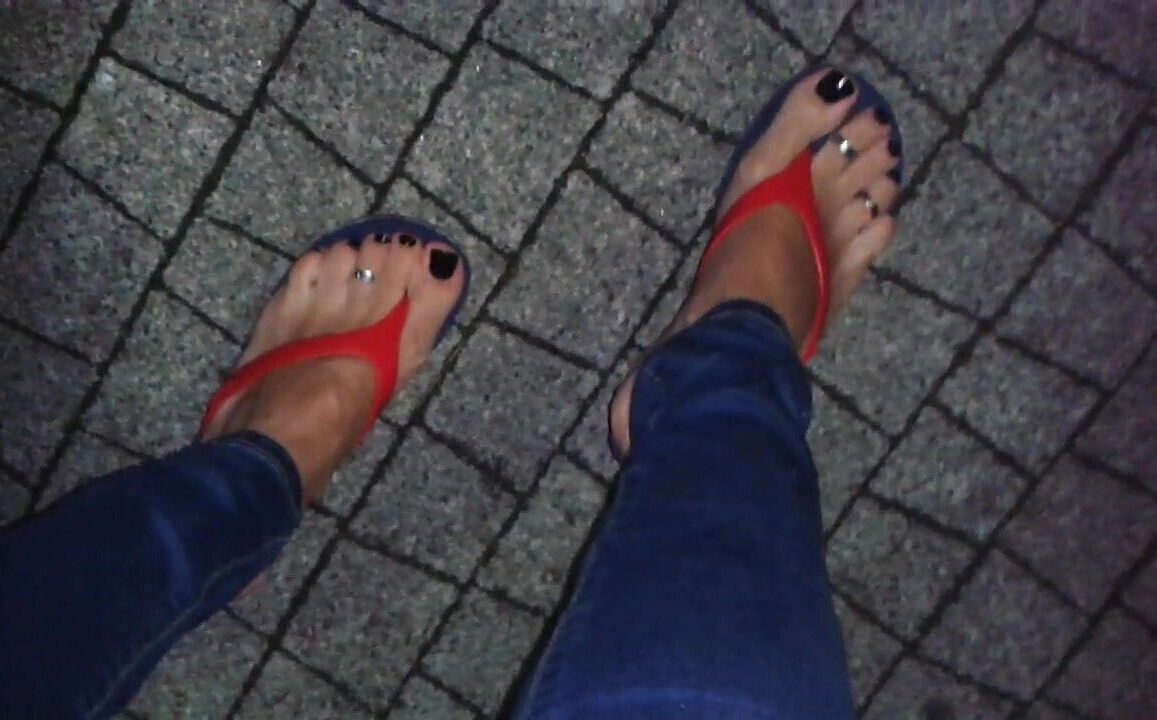 sexy feet sexy flip flops