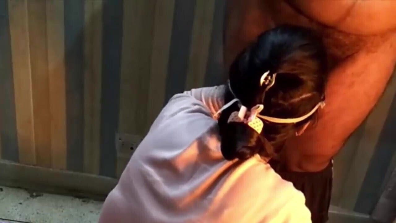 hidden camera film girlfriend sucking dick