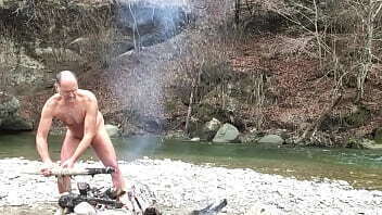 springbreak skinny dipper enjoying wild life