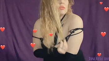 Practicing my belly dancing with plenty special effects