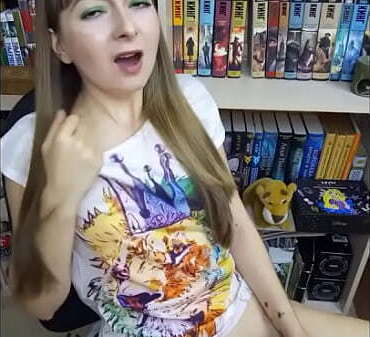 Sensual Pussy Eating Teacher Brings Orgasm