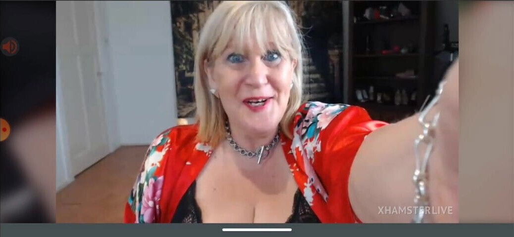Blonde granny Catherine show delicious pussy