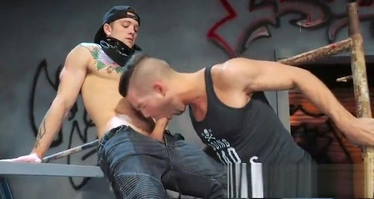 Cruising Grounds, Scene Sebastian Kross, Kyle Kash