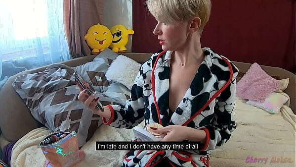 MILF fucked holes before leaving.