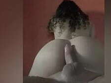 Jessica seduziu vizinho, n&atilde_o resistiu fudeu gostoso bucetinha dela