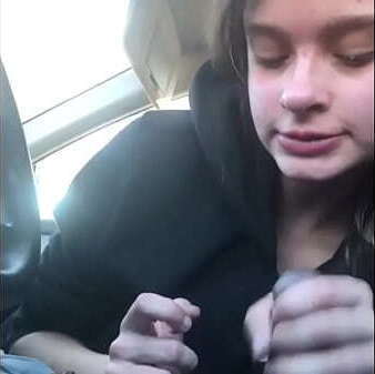 Lesbian bestfriend sucks