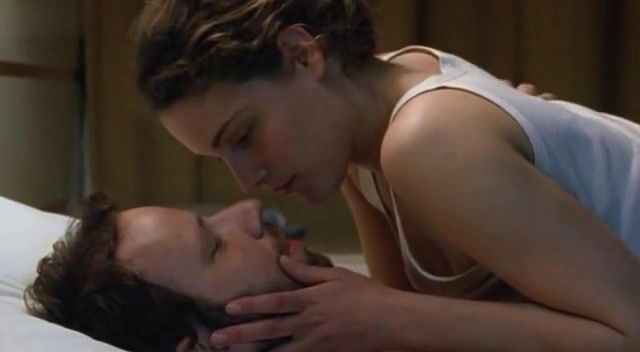 Ariane Labed,Evangelia Randou in Attenberg (2010)