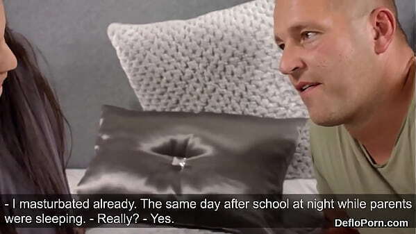 Cute chick stretches yummy pussy gets devirginized