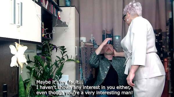 Boss tests secretary'_s cunt strength elasticity! Carrots, zucchini, fist much more)) Hold lustful bitch!