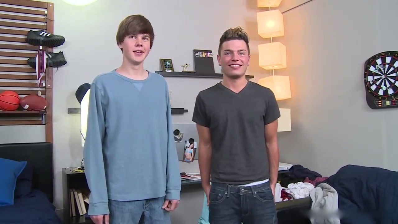 Tommy White Tops Josh Brian