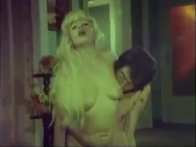 Figen Amcik Oruspu Sikis Ozcan Ozgur Necla Fide