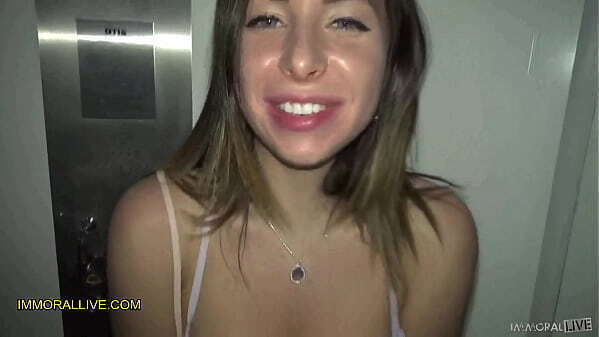 Love Elevator! Seduced Best Friends&rsquo_ Secretary