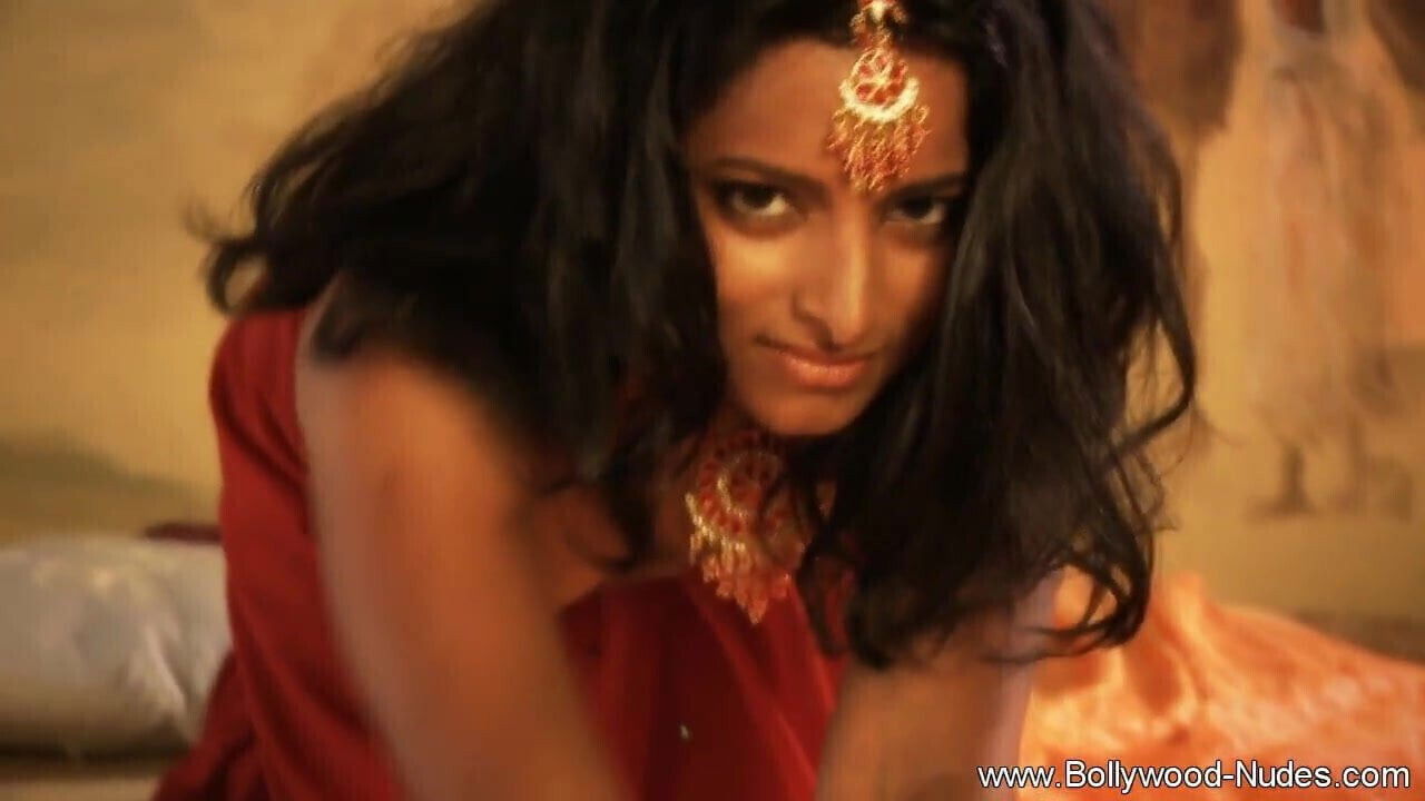 Dark Beauty From Exotic India Having Solo