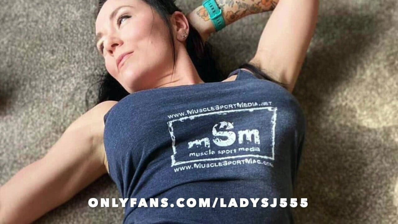 Lady Cucumber Dildo Orgasm Masturbating Showering