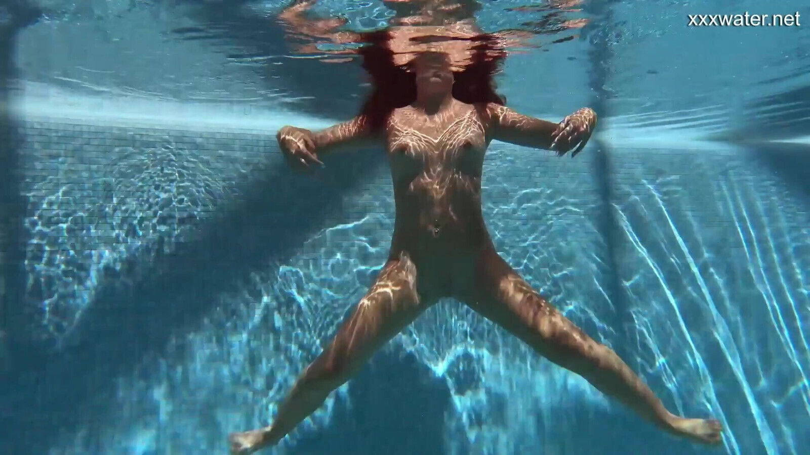 Puzan Bruhova sexy underwater submerged teen
