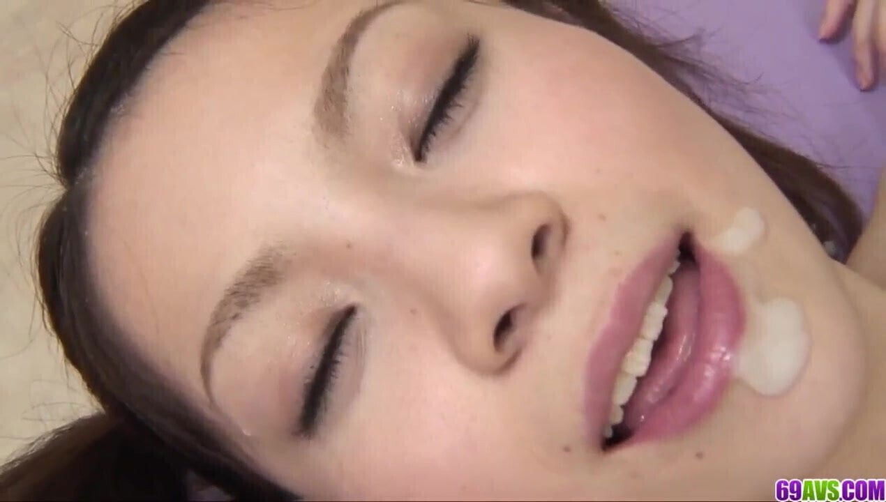 Rika Koizumi shakes both holes while