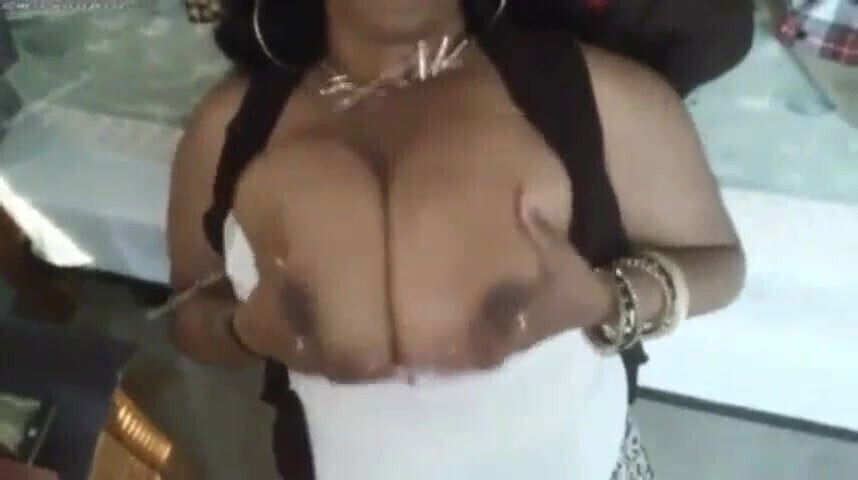 this pretty ebony mouth