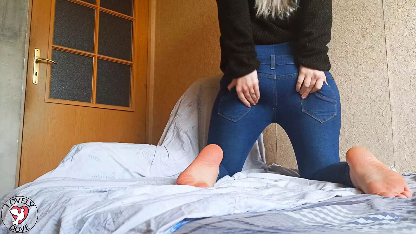 stepsister fucks pussy with cucumber Lovely Dove