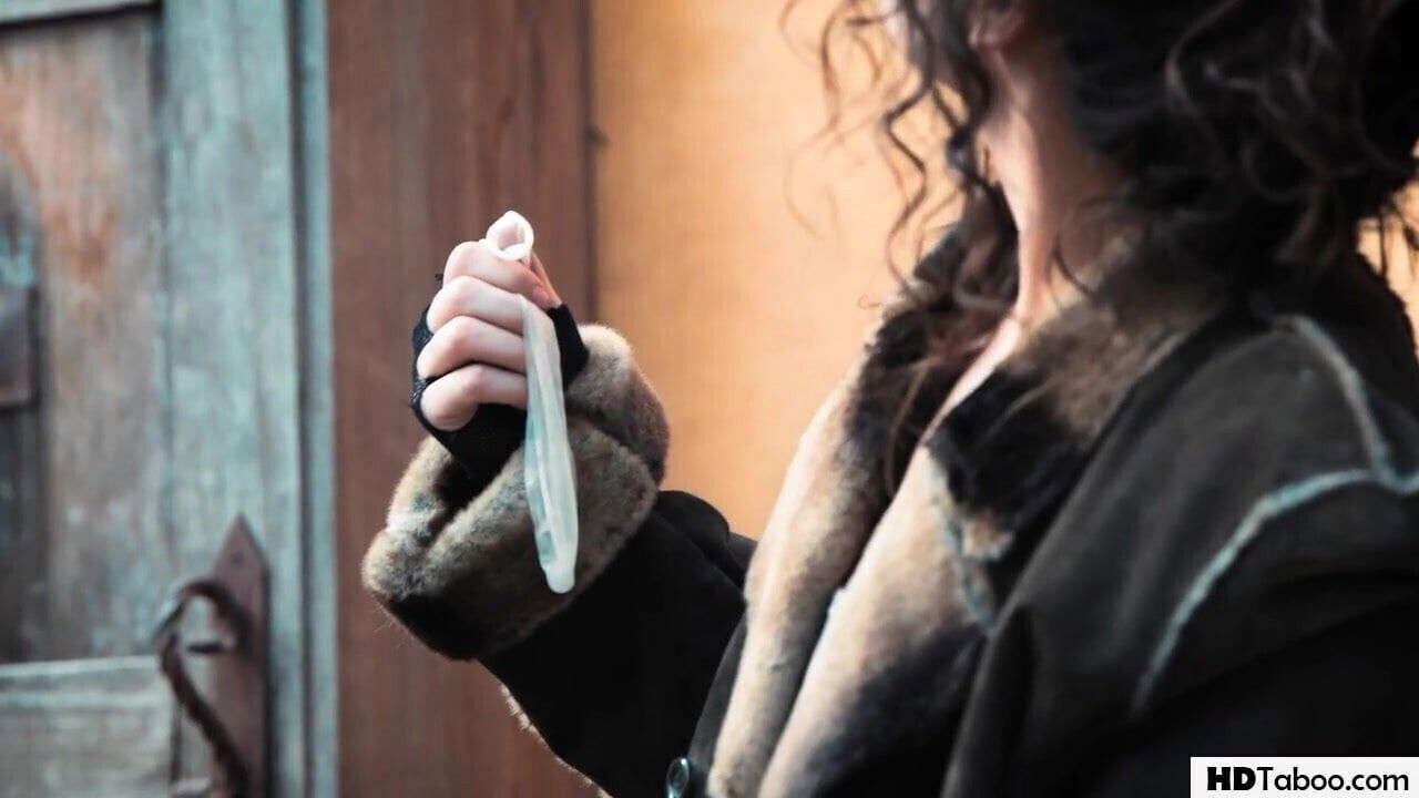 Homeless girl blackmails confused husband Victoria Voxxx