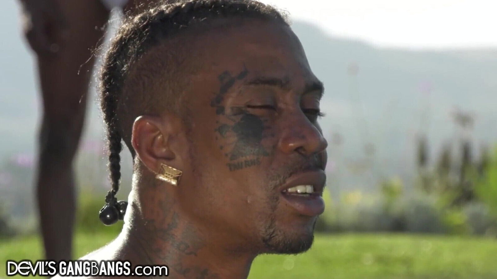 Gangbangs, they Reward with Huge Dicks Triple Penetration