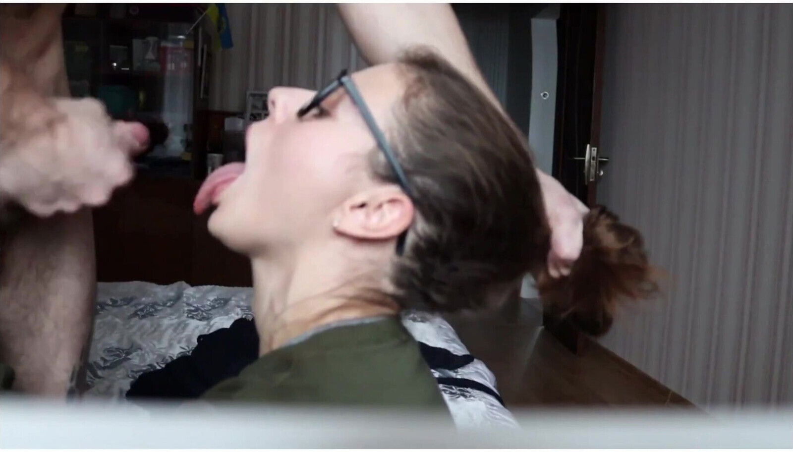 Perfect blowjob with long closeup cumplay