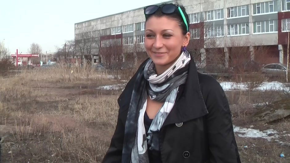 Eva Cats in pickup porn video showing sex between a horny pair