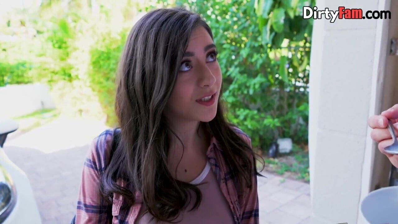 Teen stepdaughter sucks dick secret taboo threesome