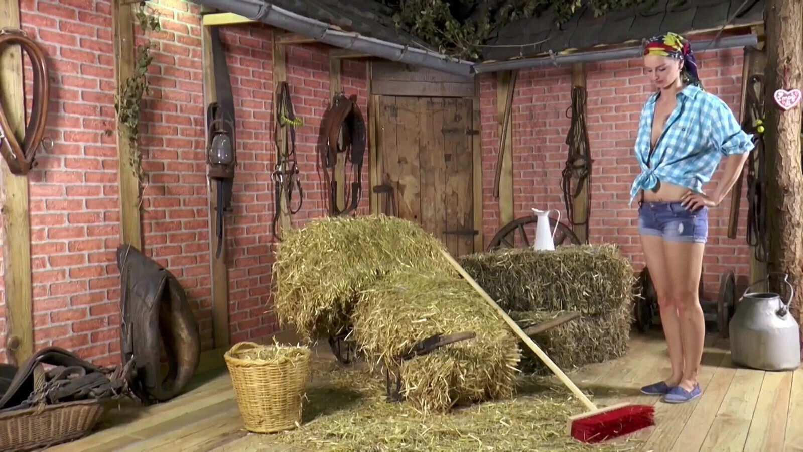Scheunenfund, blondes Teen abgeritten