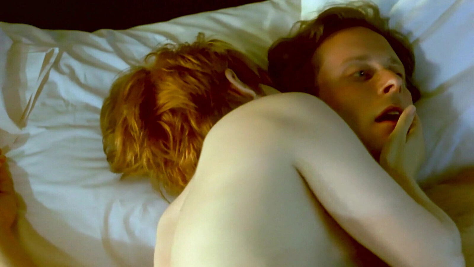 Jennifer Jason Leigh