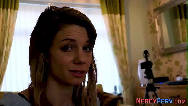 Yorkshire nerd fingers brits pussy sperms