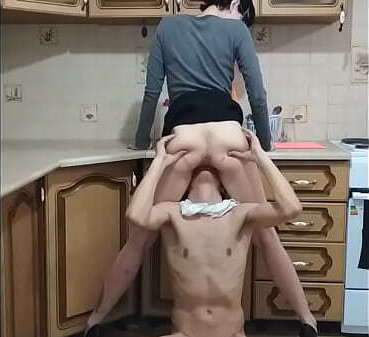 Husband doesn'_t know have slave licks pussy