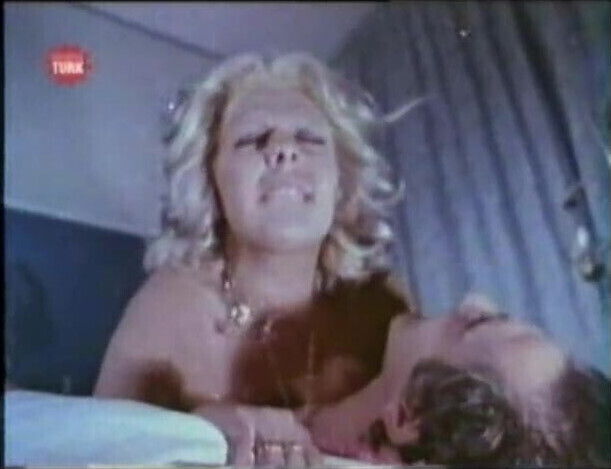 ARZU OKAY AYNUR AKARSU SEYDA SENEM SIKIS AMCIK FIGEN