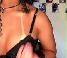 Mirian Gabriela dan&ccedil_ando funk lingerie