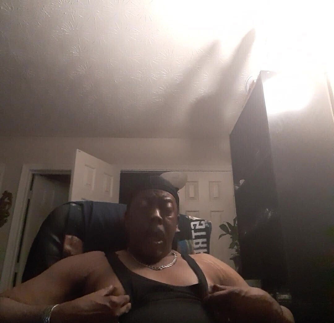 Shinzon just little nipple play